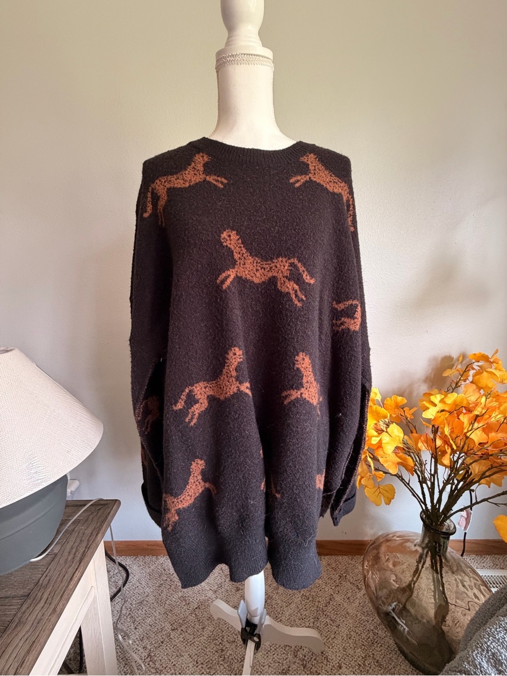 easel Black Crewneck Sweater